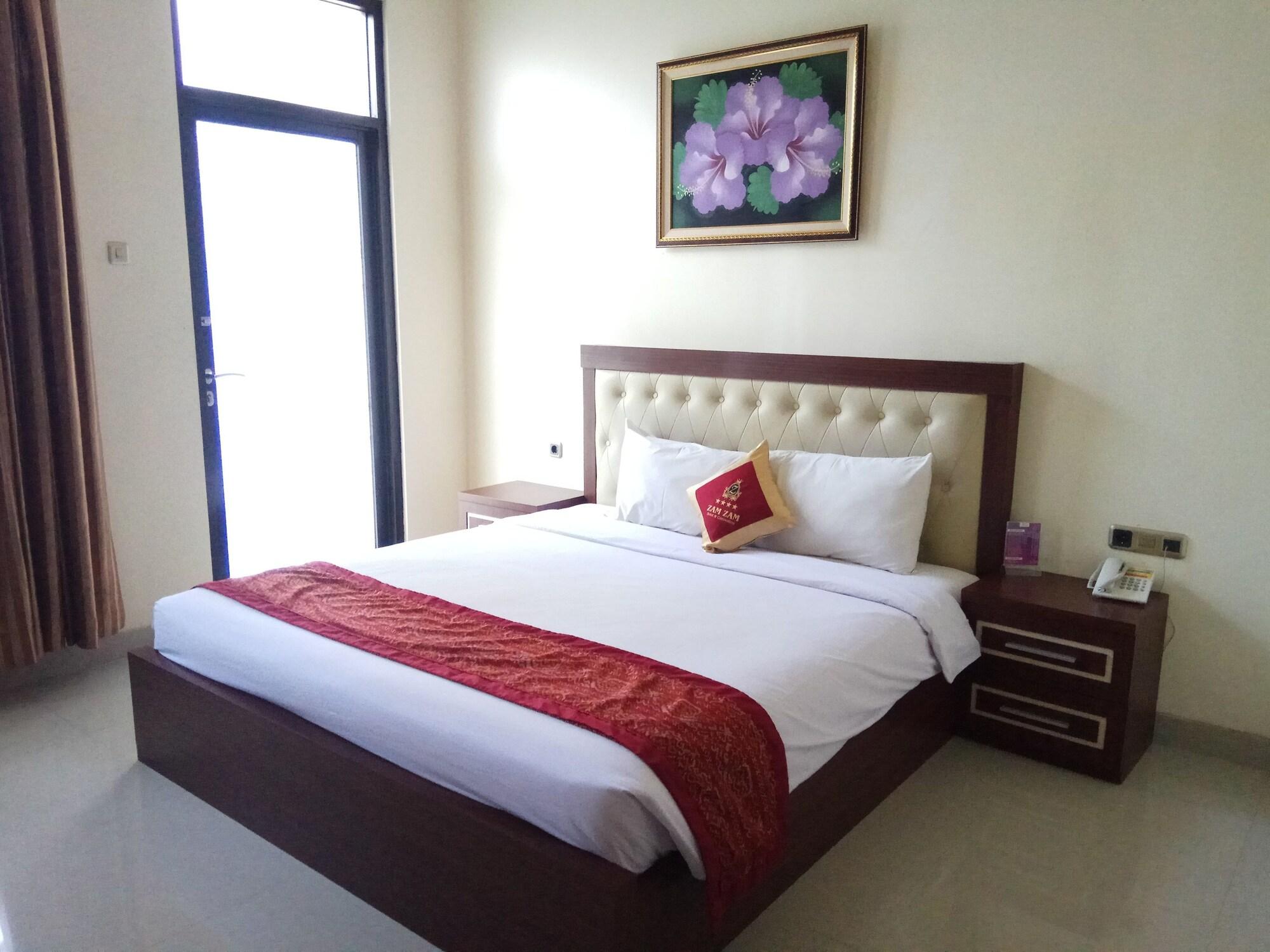 Zamzam Hotel And Resort Batu  Buitenkant foto