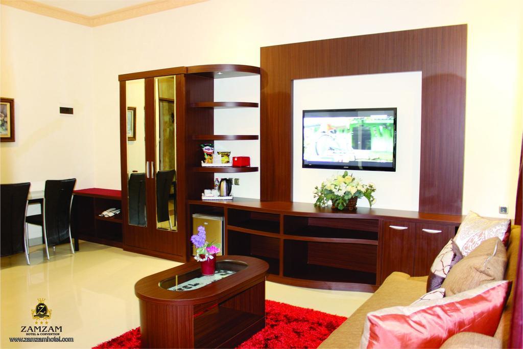 Zamzam Hotel And Resort Batu  Buitenkant foto
