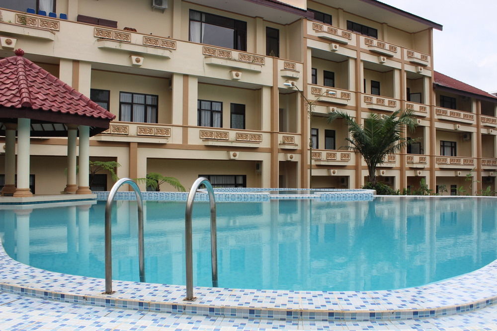 Zamzam Hotel And Resort Batu  Buitenkant foto