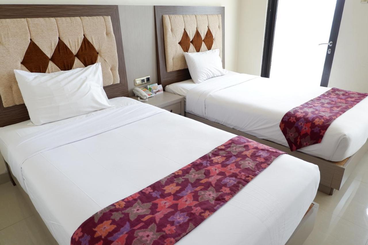 Zamzam Hotel And Resort Batu  Buitenkant foto