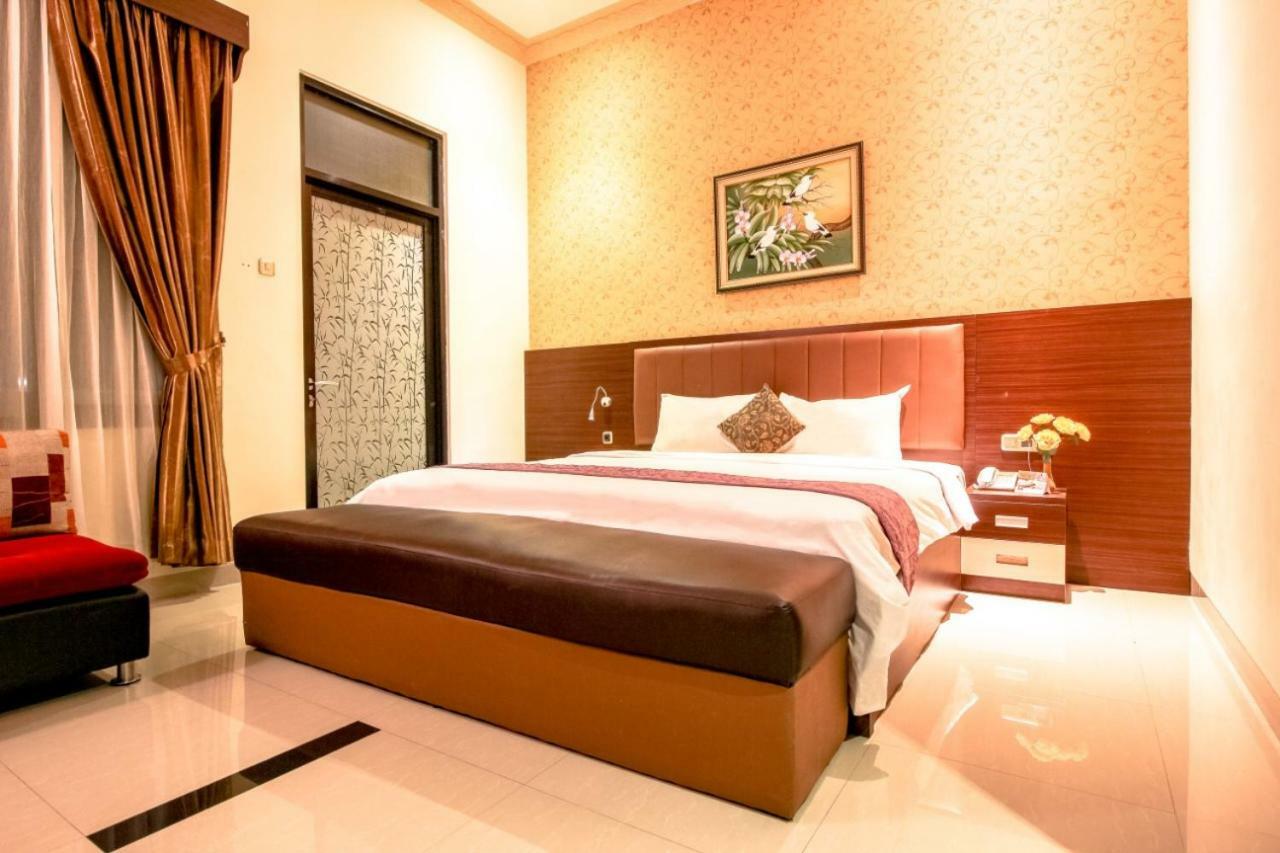Zamzam Hotel And Resort Batu  Buitenkant foto